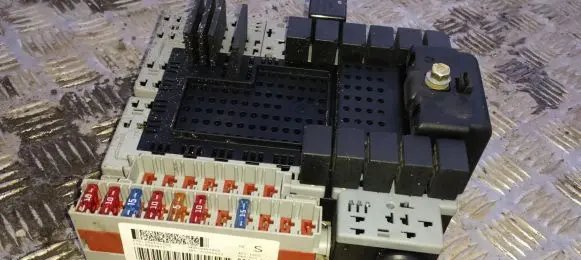 Volvo S80 Fuse box set 9384144 tvsb1