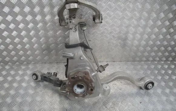 Mercedes-Benz E W213 Front wheel hub spindle knuckle A2133324800