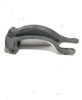 Audi A8 S8 D4 4H Lower shock absorber bracket 8R0413B
