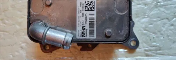 Infiniti Q50 Engine oil radiator U7902005 A6511801165