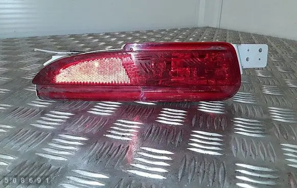 Rear tail light reflector