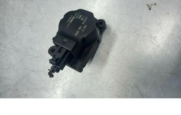 Coolant heater control valve