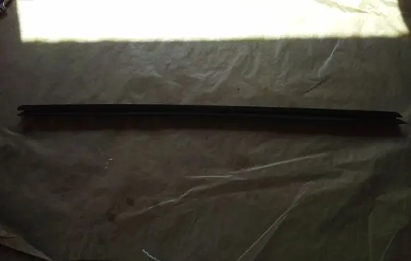Jeep Grand Cherokee Rear door glass trim molding 55399208AA