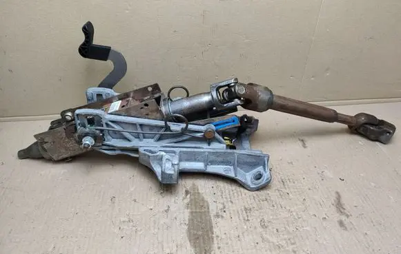 Ford Fusion II Steering wheel axle set DG9C-3G506-AD