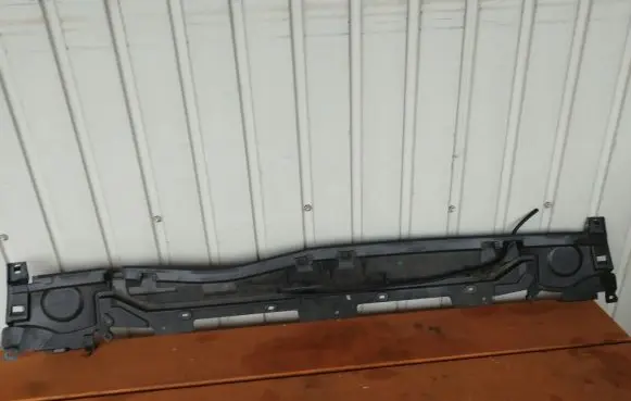 Peugeot 308 Wiper trim 9830527480