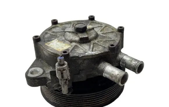 Toyota Land Cruiser (J150) Water pump 4181000014 1D16E 0143