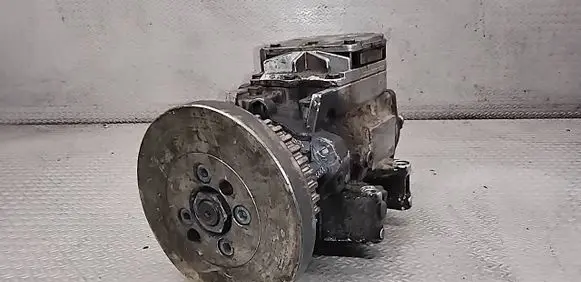 Audi A6 S6 C5 4B Fuel injection high pressure pump 0470506002