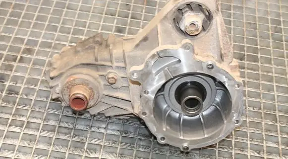 BMW X5 E53 Gearbox transfer box case 7515748