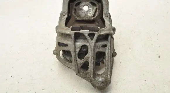 Audi Q5 SQ5 Engine mounting bracket 4M0199371M