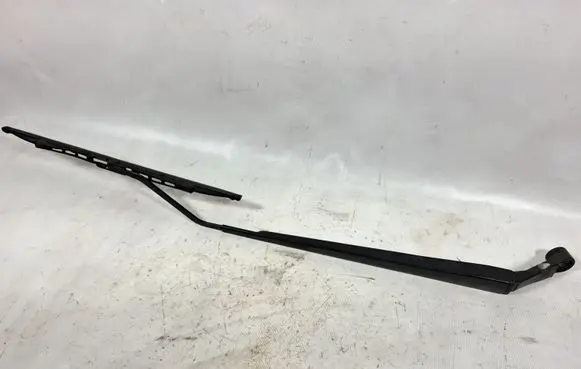 Toyota Corolla Verso AR10 Wiper trim