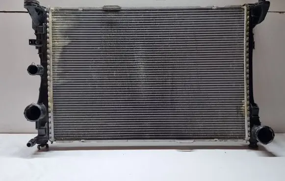 Mercedes-Benz C W204 Coolant radiator A0995002703