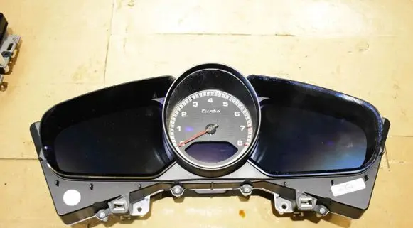 Porsche Panamera (971) Speedometer (instrument cluster) 971920923G5555255