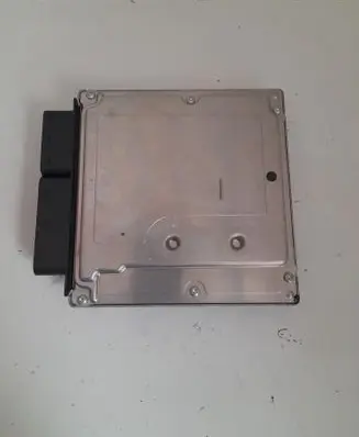 BMW 1 E81 E87 Engine control unit/module 7797216 0281011964
