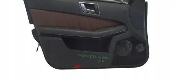 Mercedes-Benz C AMG W204 Front door card panel trim