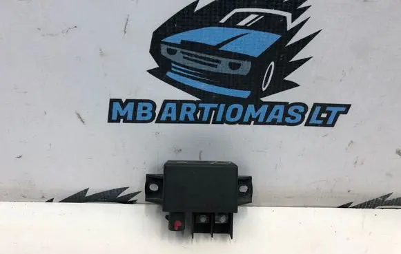 Mercedes-Benz CLS C219 Charging relay A0025426419