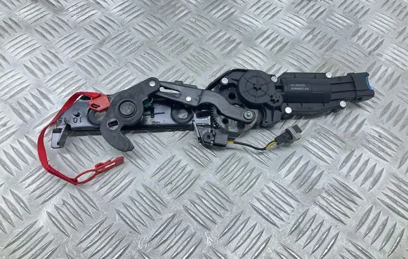 Audi A3 S3 8V Convertible roof lock/latch 8V7825825