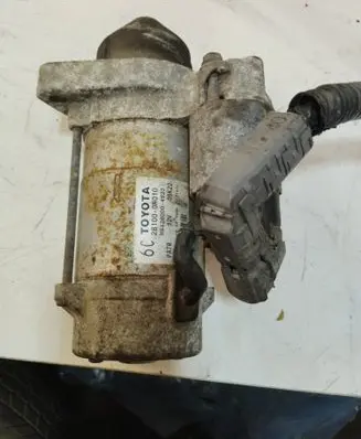 Toyota Auris 150 Starter motor 281000R010