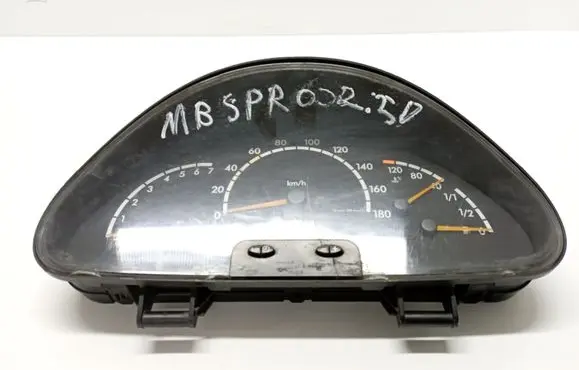 Mercedes-Benz Sprinter W901 W902 W903 W904 Speedometer (instrument cluster) A0014460721 88311295