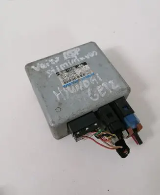 KIA Sorento Power steering control unit/module 563001C700