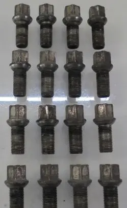 Volkswagen Polo V 6R Nuts/bolts 