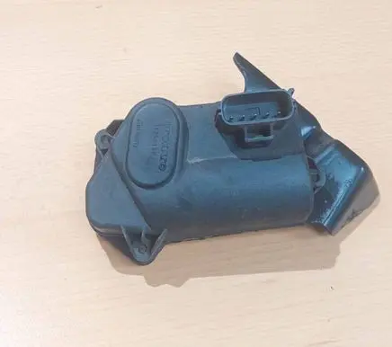 Volvo V70 Intake manifold valve actuator/motor 30756100