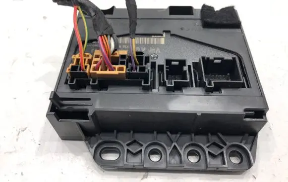 Volkswagen PASSAT CC Central body control module 3AA959433