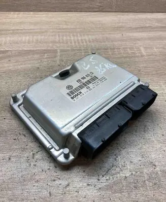 Volkswagen PASSAT B5 Engine control unit/module ECU 038906019CD 0281010218