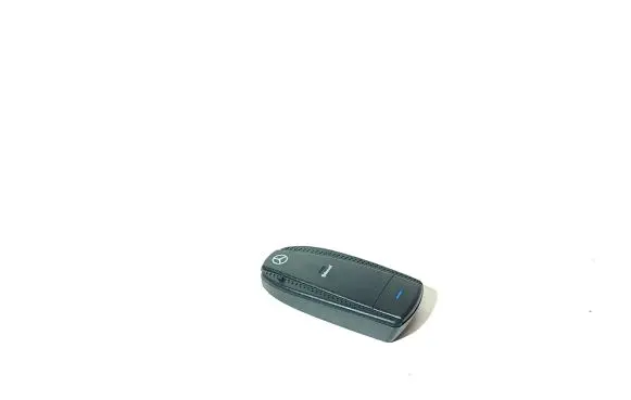 Mercedes-Benz E W211 Bluetooth control unit module B67880000 B019148 027422