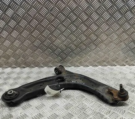 Volkswagen PASSAT B8 Front lower control arm/wishbone 3Q0407152E