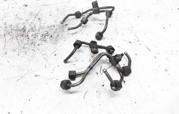 Ford Focus Fuel injector supply line/pipe 