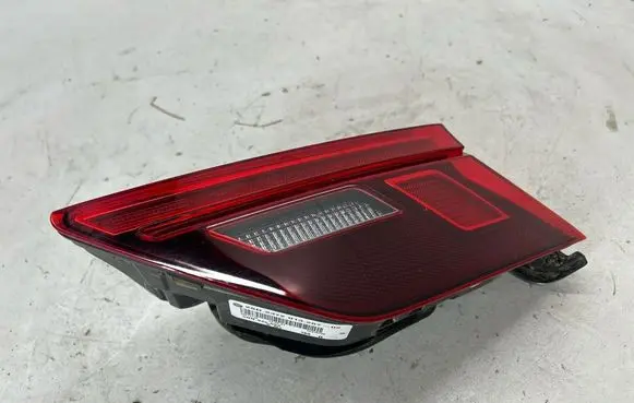 Volkswagen Tiguan Allspace Tailgate rear/tail lights 5NN945094