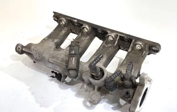 Renault Clio III Intake manifold 8200720527B