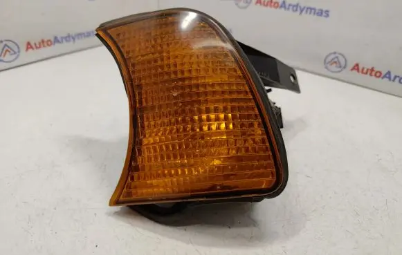Front indicator light