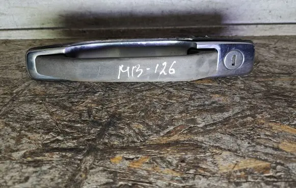 Mercedes-Benz S W126 Front door exterior handle