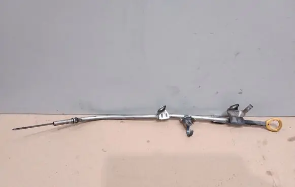 Toyota RAV 4 (XA30) Oil level dip stick 