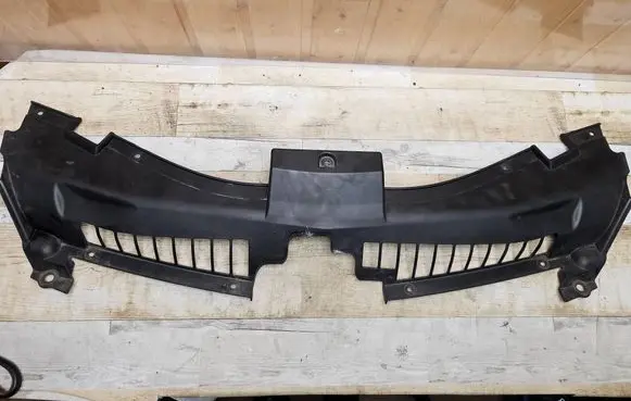 Opel Antara Engine bonnet/hood lock trim molding 96804230