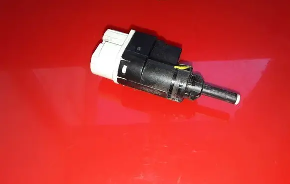 Dacia Dokker Brake pedal sensor switch 253206170R