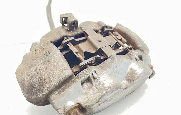 Mercedes-Benz CLS C219 Front brake caliper 