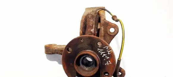 Toyota Aygo AB10 Front wheel hub 