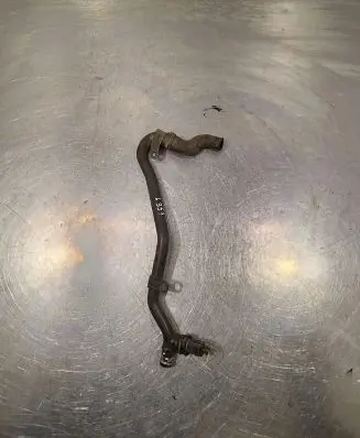 Volkswagen Touran II Engine coolant pipe/hose