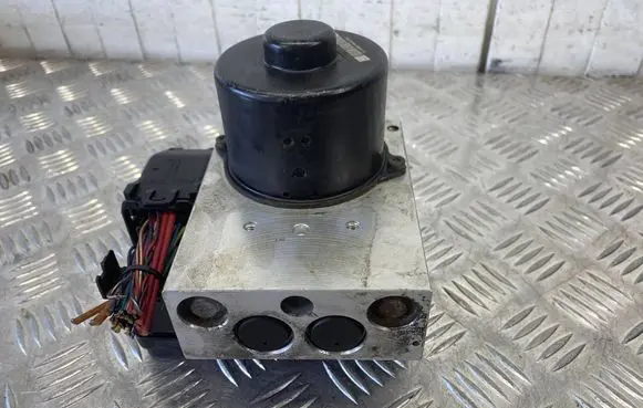 Mercedes-Benz ML W164 ABS Pump A2515450832