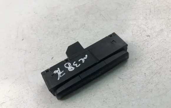 Audi A4 S4 B7 8E 8H ESP (stability program) switch 8K0959673F