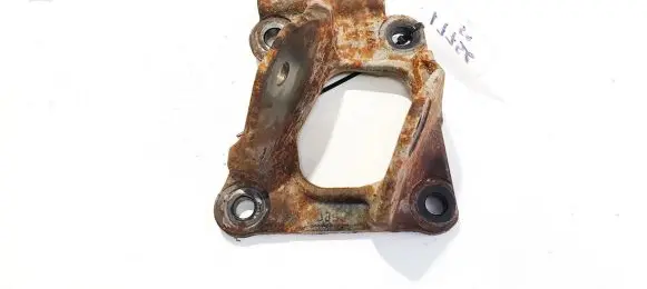 Citroen Berlingo Bracket in trunk/boot m046