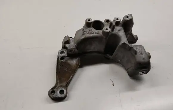 Citroen Berlingo Generator/alternator bracket 9808696680