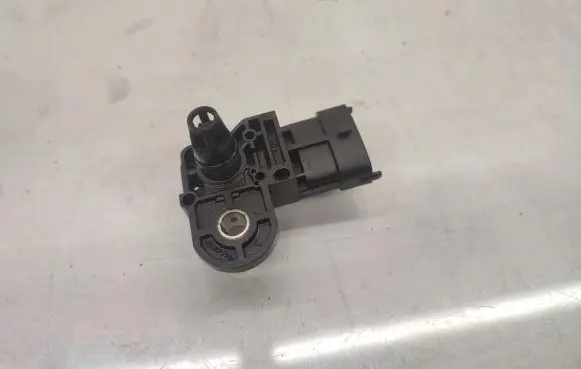 Jeep Grand Cherokee Air pressure sensor 0281006330