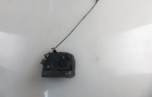 BMW X5 E53 Front door lock 1K0399111