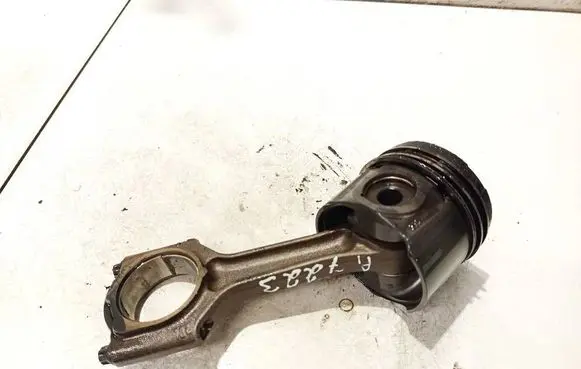Opel Omega B2 Piston with connecting rod 0107200