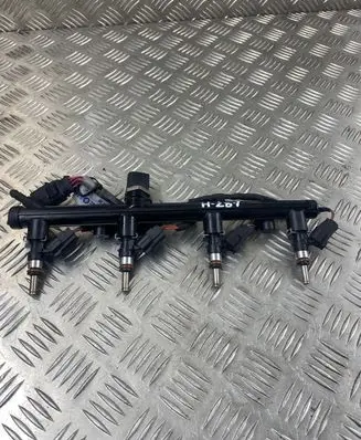 Audi A5 8T 8F Fuel main line pipe 06K133681C