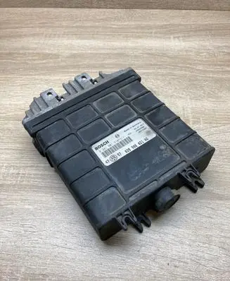 Volkswagen Golf III Engine control unit/module ECU 028906021AG 0281001310