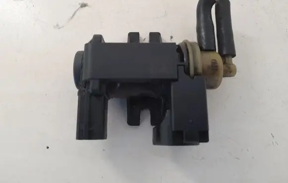 Audi A5 8T 8F Turbo solenoid valve 8K0906627